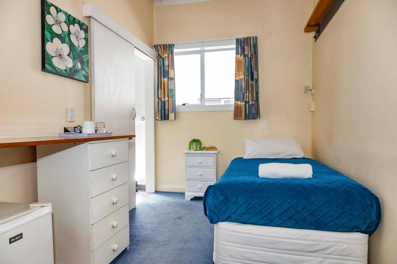 Kiwis Nest Backpackers And Budget Accommodation Дьюндин Экстерьер фото
