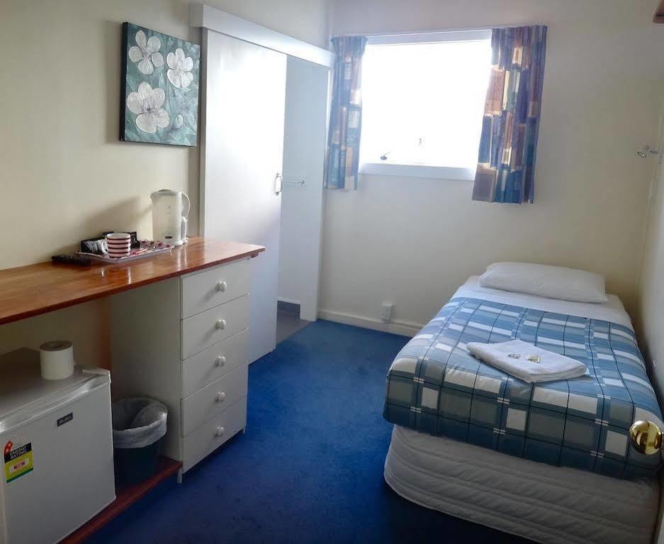 Kiwis Nest Backpackers And Budget Accommodation Дьюндин Экстерьер фото