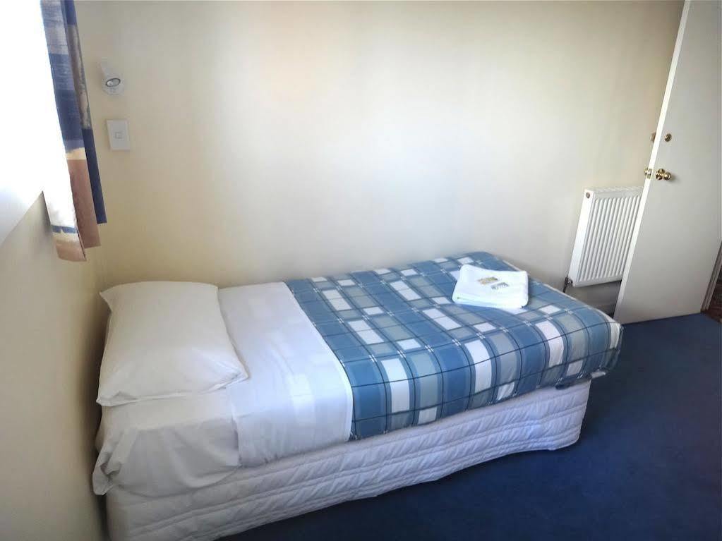 Kiwis Nest Backpackers And Budget Accommodation Дьюндин Экстерьер фото