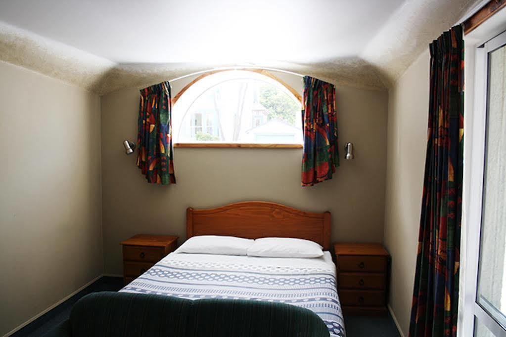 Kiwis Nest Backpackers And Budget Accommodation Дьюндин Экстерьер фото