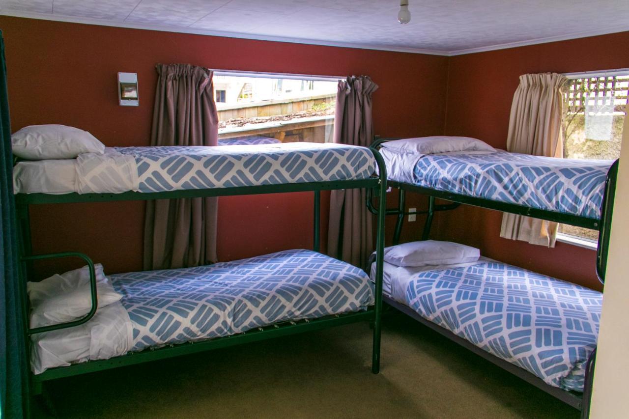 Kiwis Nest Backpackers And Budget Accommodation Дьюндин Экстерьер фото